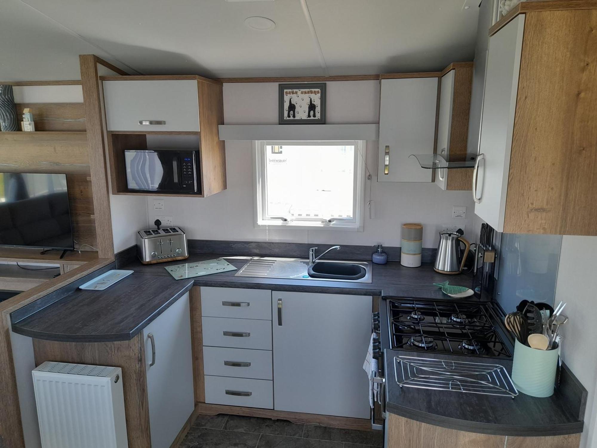 Visma Caravan Llanddwywe ภายนอก รูปภาพ